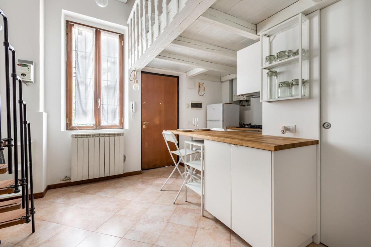 New! Studio Apt 700M From Corso Lodi! Mailand Exterior foto